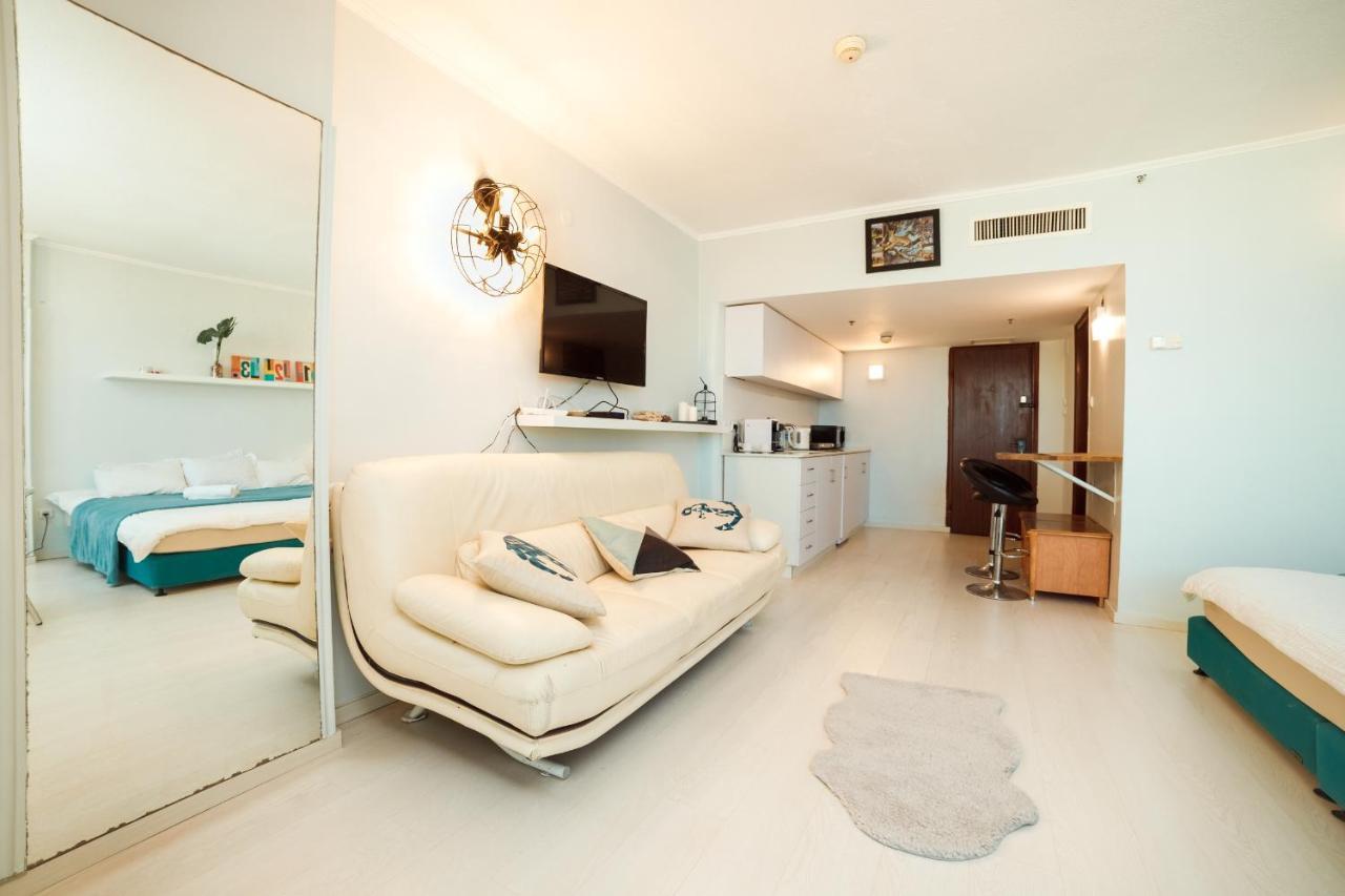 Апартаменти Sunny Sea View Studio Herzliya Екстер'єр фото