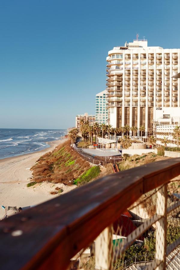 Апартаменти Sunny Sea View Studio Herzliya Екстер'єр фото